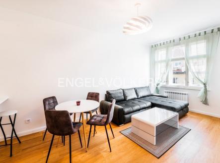 Pronájem bytu, 2+kk, 56 m²
