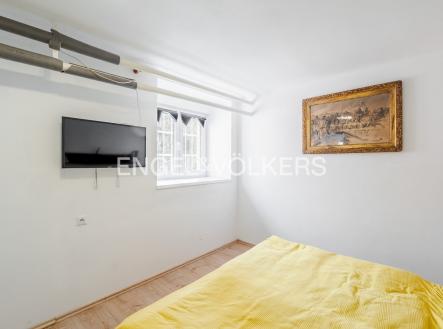 Pronájem kanceláře, 73 m²