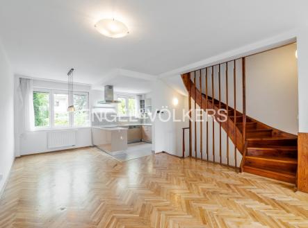 Pronájem domu/vily, 172 m²