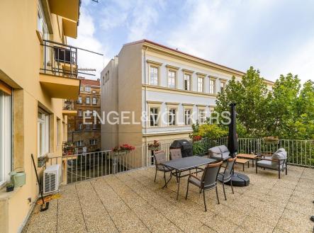 Pronájem bytu, 2+kk, 57 m²
