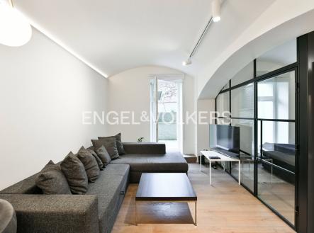 Pronájem bytu, 2+kk, 50 m²