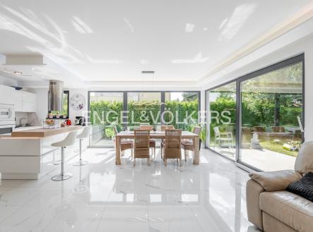Pronájem domu/vily, 153 m²