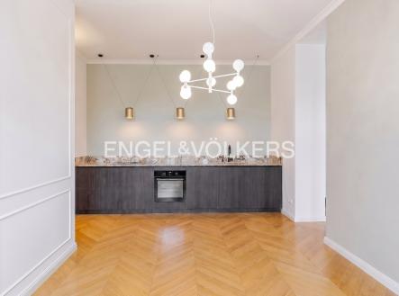 Pronájem bytu, 4+1, 142 m²