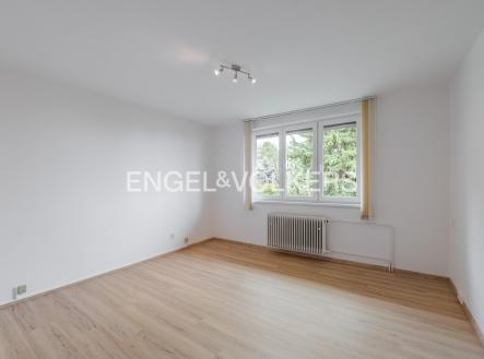 Pronájem kanceláře, 100 m²