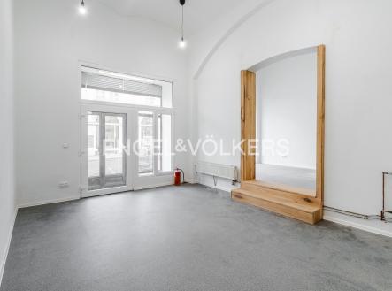 Pronájem obchodní prostory, 48 m² obrázek