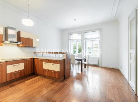 Pronájem bytu, 4+1, 154 m²