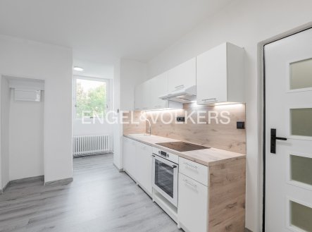 Pronájem bytu, 4+1, 103 m²