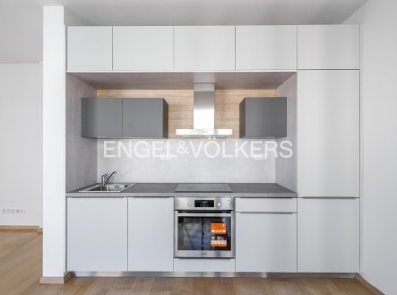 Pronájem bytu, 2+kk, 48 m²