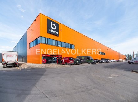 Pronájem komerčního objektu, sklad, 1 331 m²