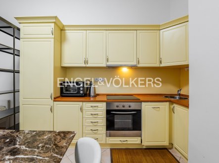 Pronájem bytu, 1+kk, 41 m²