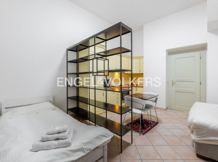 Pronájem bytu, 1+kk, 41 m²
