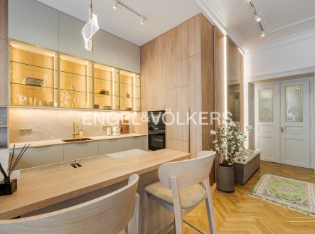 Pronájem bytu, 3+kk, 108 m²