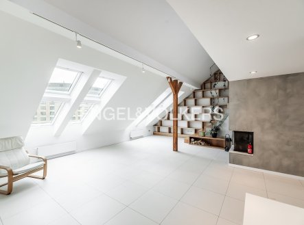Pronájem bytu, 5+1, 205 m²