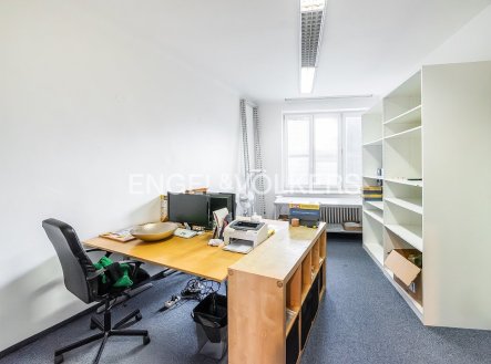 Pronájem kanceláře, 91 m²