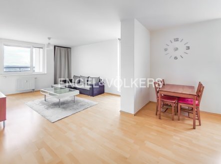 Pronájem bytu, 2+kk, 85 m²