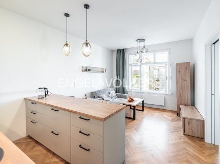 Pronájem bytu, 2+kk, 44 m²
