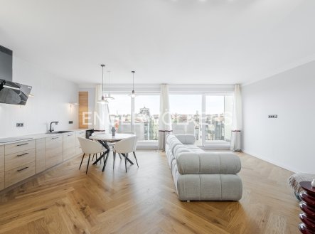 Pronájem bytu, 4+kk, 120 m²