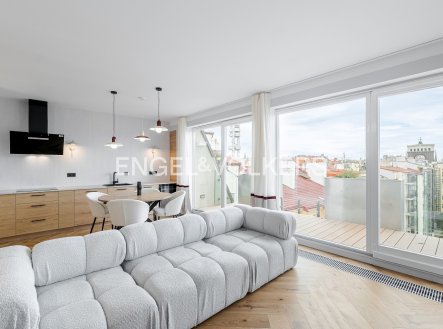 Pronájem bytu, 4+kk, 120 m²