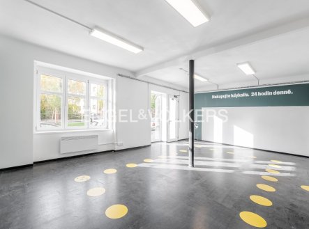 Pronájem obchodní prostory, 53 m²