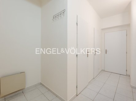 Pronájem bytu, 1+1, 43 m²