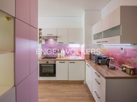 Pronájem bytu, 1+kk, 36 m²