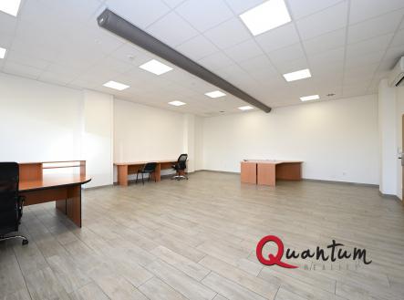 Pronájem - kanceláře, 65 m²