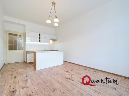 Pronájem bytu, 3+kk, 82 m²