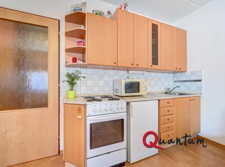 Pronájem bytu, 1+kk, 33 m²