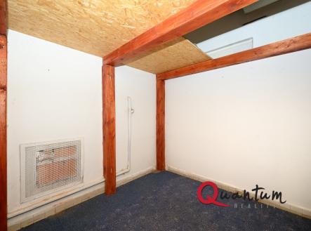 Pronájem - komerční objekt, sklad, 17 m²
