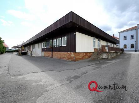 Pronájem - komerční objekt, sklad, 1 100 m²