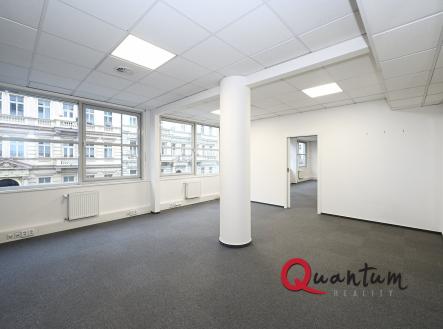 Pronájem kanceláře, 86 m²