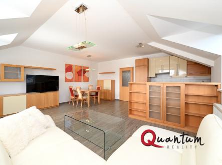 Pronájem bytu, 3+kk, 77 m²