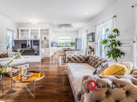 Prodej domu/vily, 327 m²