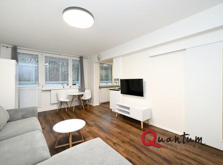 Pronájem bytu, 3+kk, 75 m²