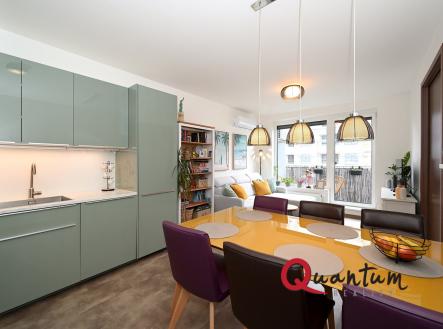 Pronájem bytu, 2+kk, 57 m²