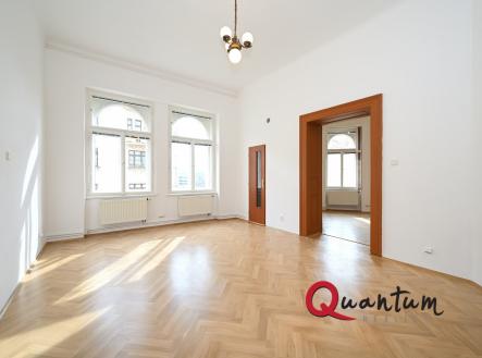 Pronájem kanceláře, 146 m²