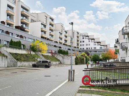 Pronájem bytu, 3+kk, 91 m²