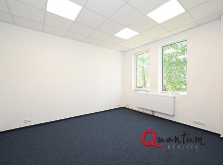 Pronájem kanceláře, 67 m²