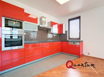 Pronájem bytu, 3+kk, 90 m²