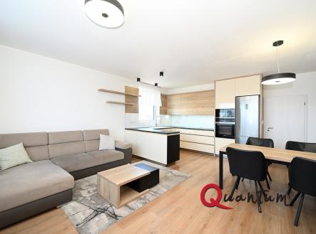 Pronájem bytu, 3+kk, 83 m²