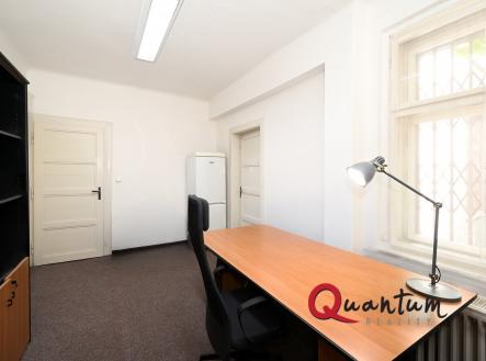 Pronájem kanceláře, 60 m²