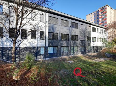 Pronájem komerčního objektu, sklad, 12 m²