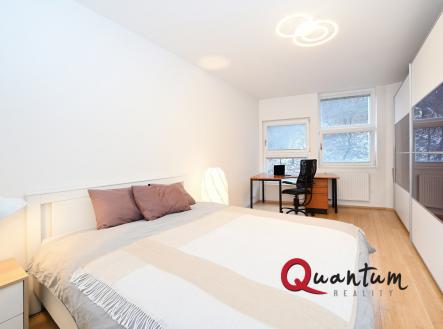 Pronájem bytu, 3+kk, 80 m²