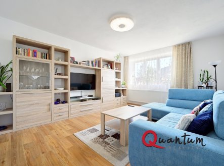 Rodinný dům po rekonstrukci 250 m², pozemek 1 350 m², Dlouhá, Mratín