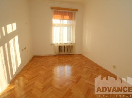 Pronájem bytu, 2+1, 79 m² obrázek