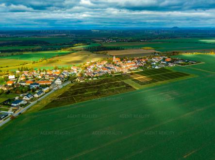 Prodej - pozemek pro bydlení, 820 m² obrázek