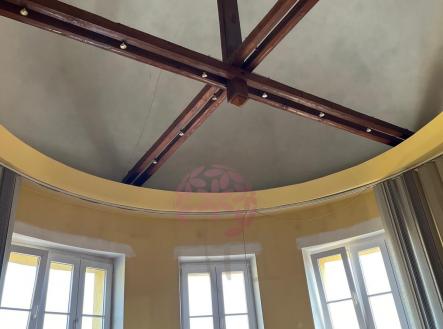 Pronájem kanceláře, 330 m²