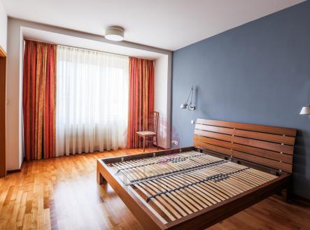 Pronájem bytu, 4+kk, 120 m²