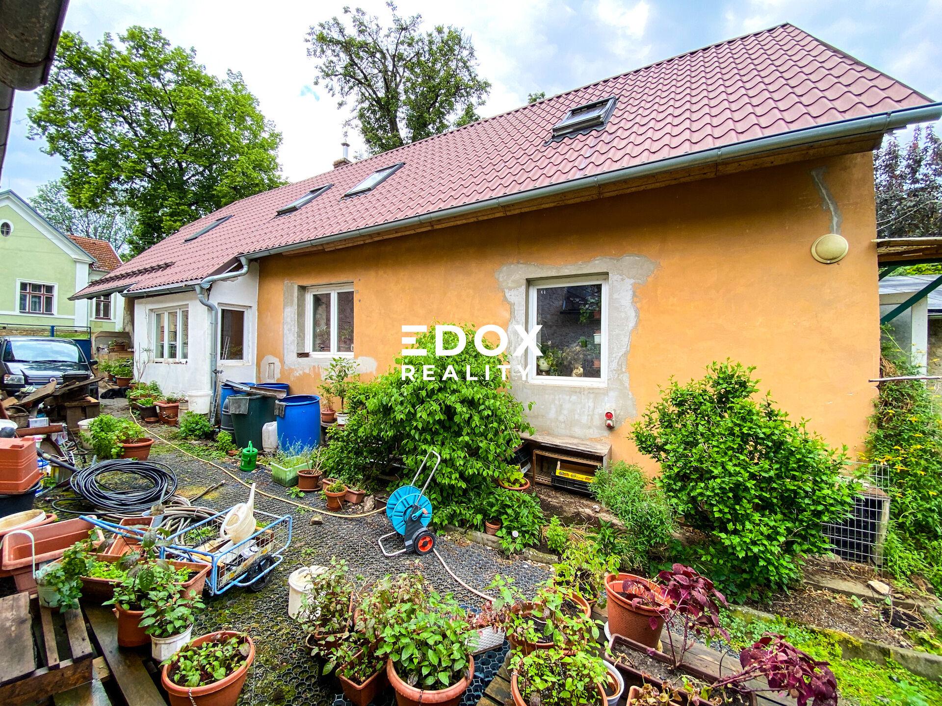 Prodej RD 200 m2, pozemek 1295 m2, Vysoky Ujezd - Kozolupy.