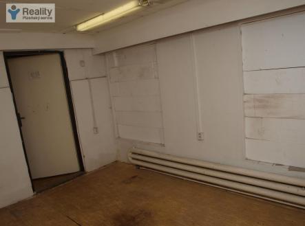 Pronájem skladovací prostor, 142 m²